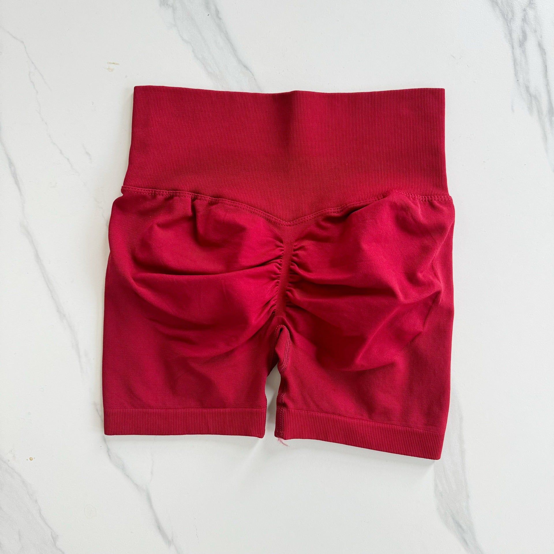 Solid Hip Lifting Active Shorts